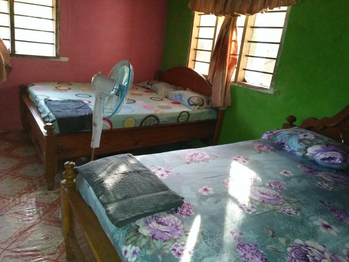 Wasini Raha Snorkeling And Diving Apartment ภายนอก รูปภาพ